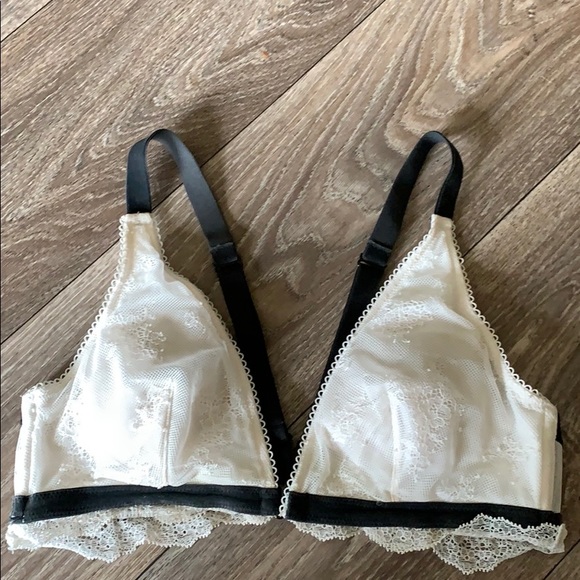 VS Lace Bralette - Picture 1 of 1